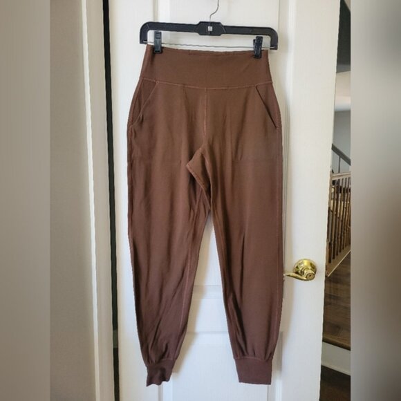 Lululemon Align High-Rise Jogger *Full Length Dark Oxide Brown Size 6 - Picture 1 of 13